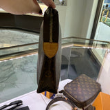 Louis Vuitton Tolietry Pouch 26 Monogram Handbag