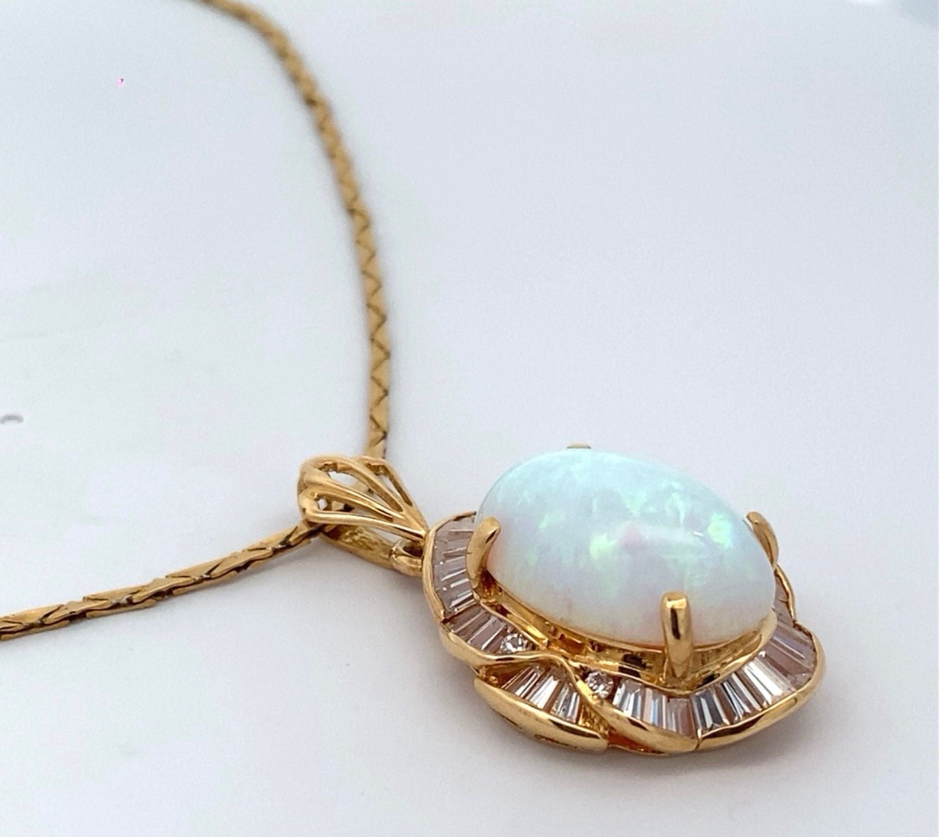 18k Yellow Gold Diamond & Opal Pendant 8.05ctw 4.9dwt