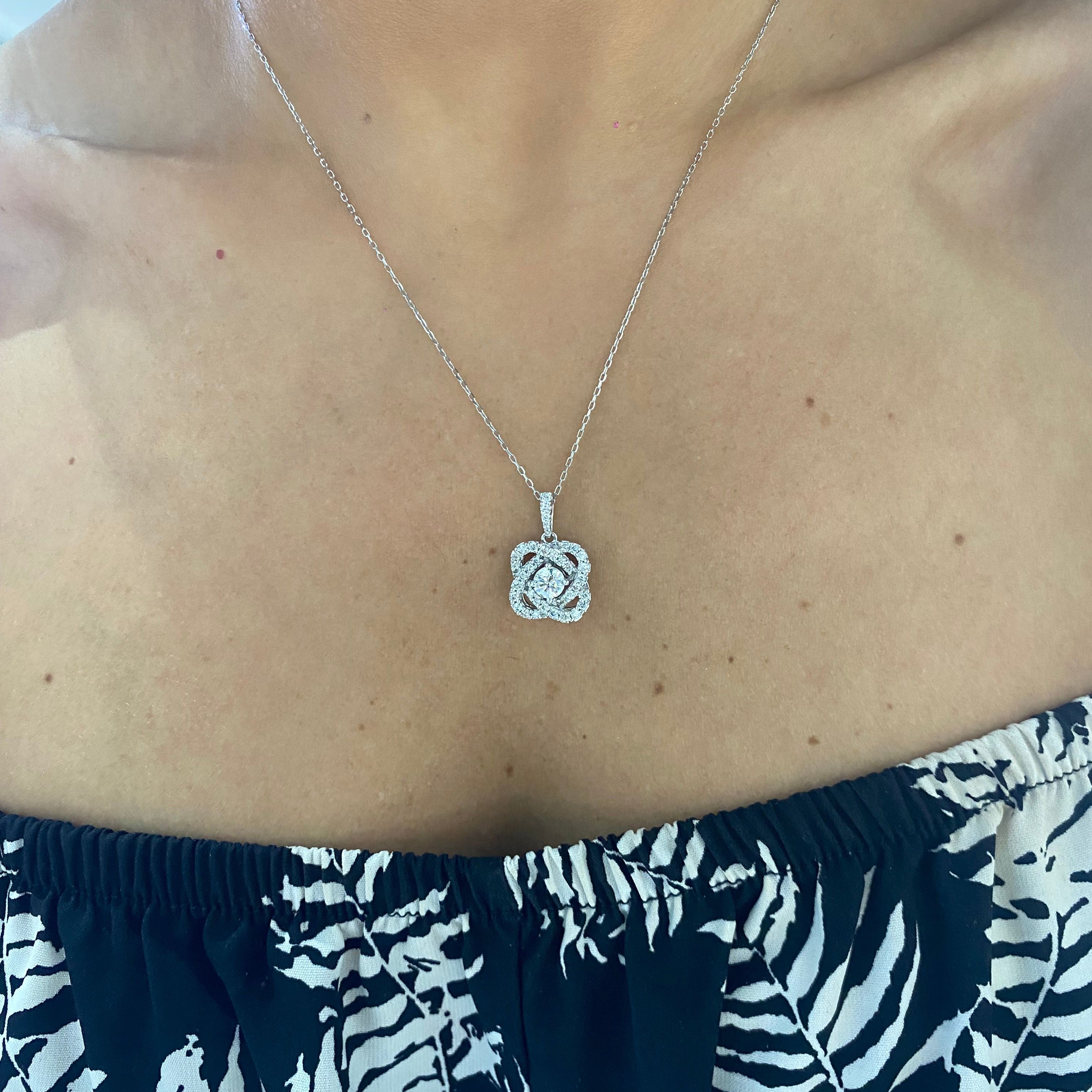 14k White Gold Diamond Necklace 0.75ctw 3.1dwt