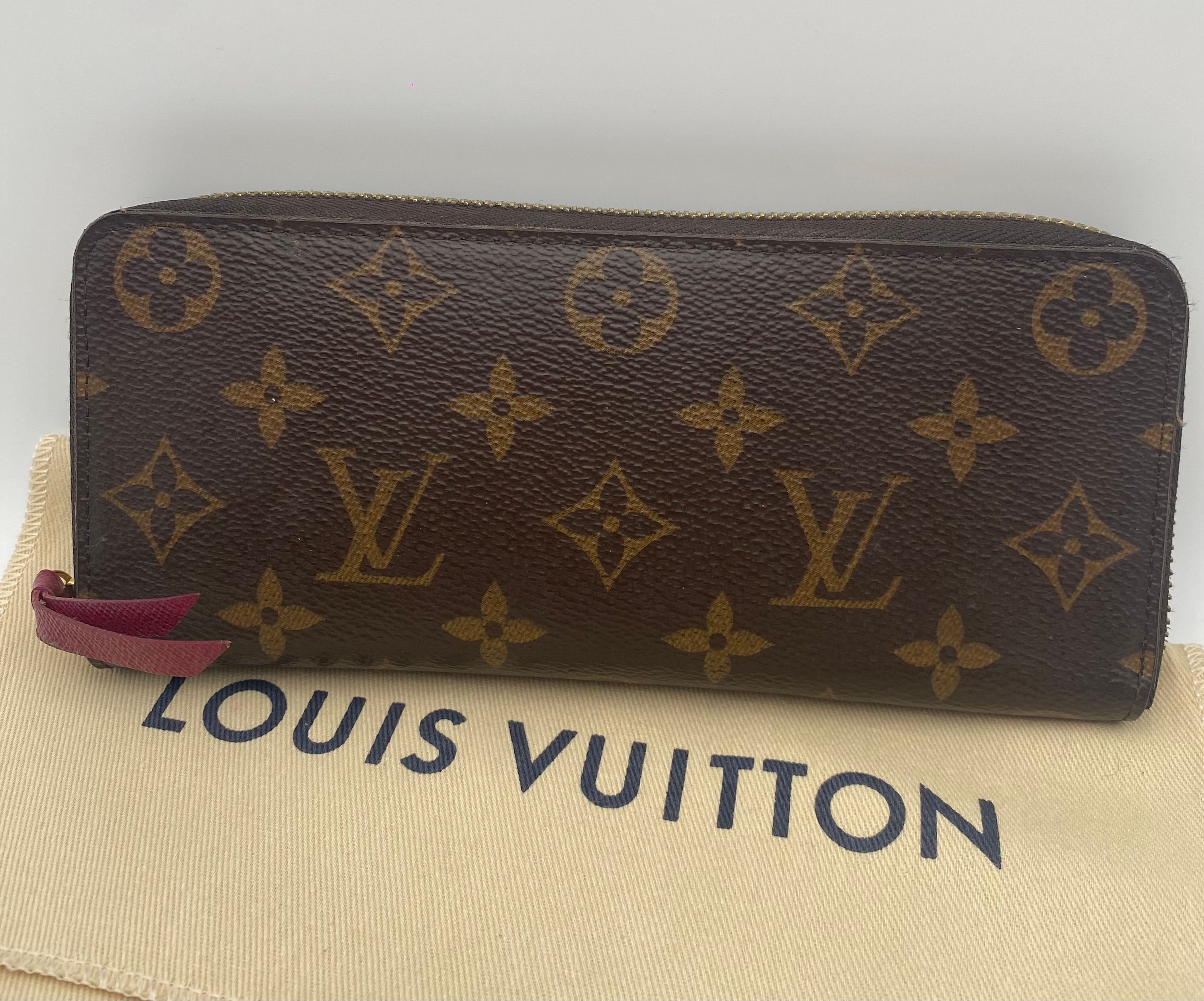 Louis Vuitton Monogram Poppy Zippy Wallet