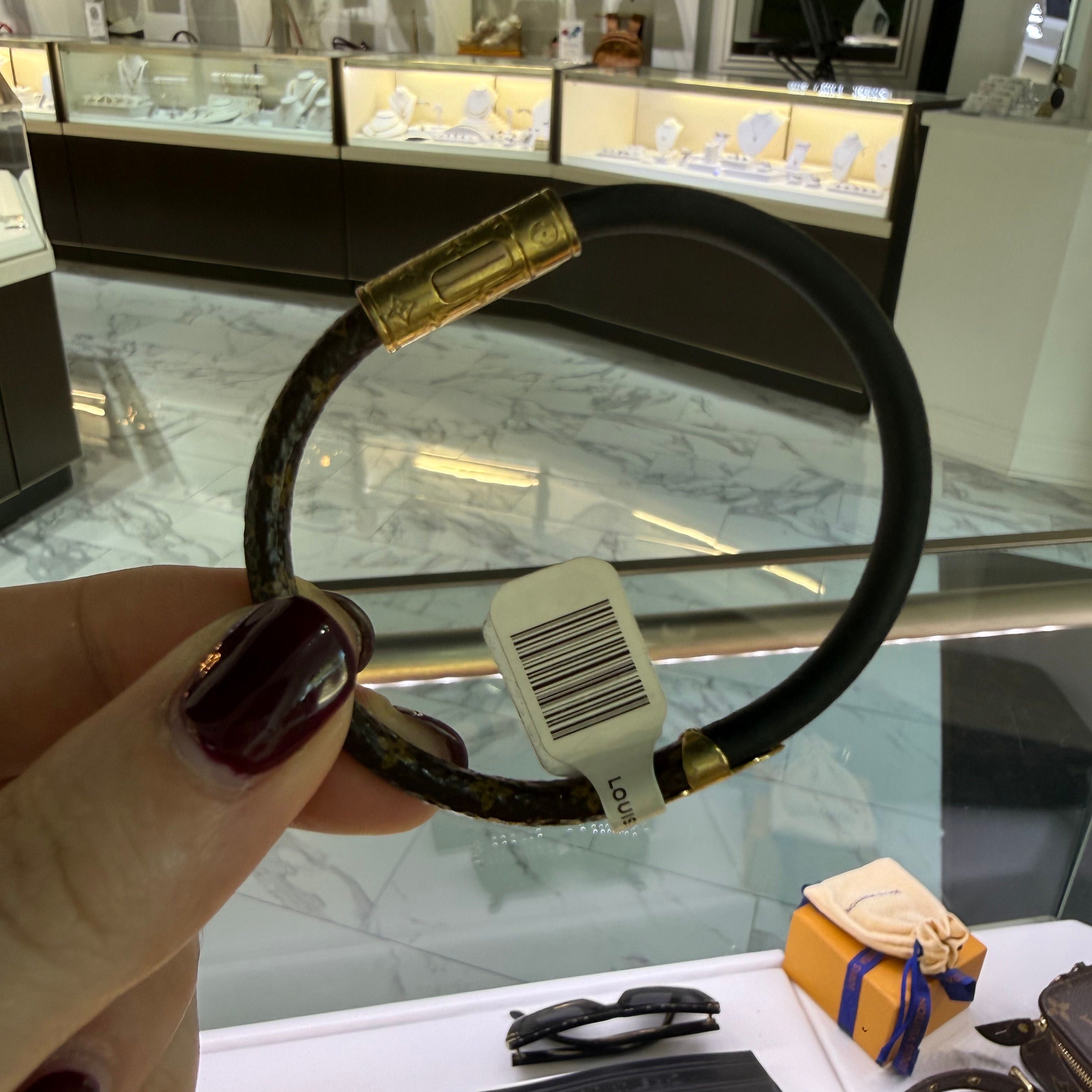 Louis Vuitton Accessory Fashion Accessory